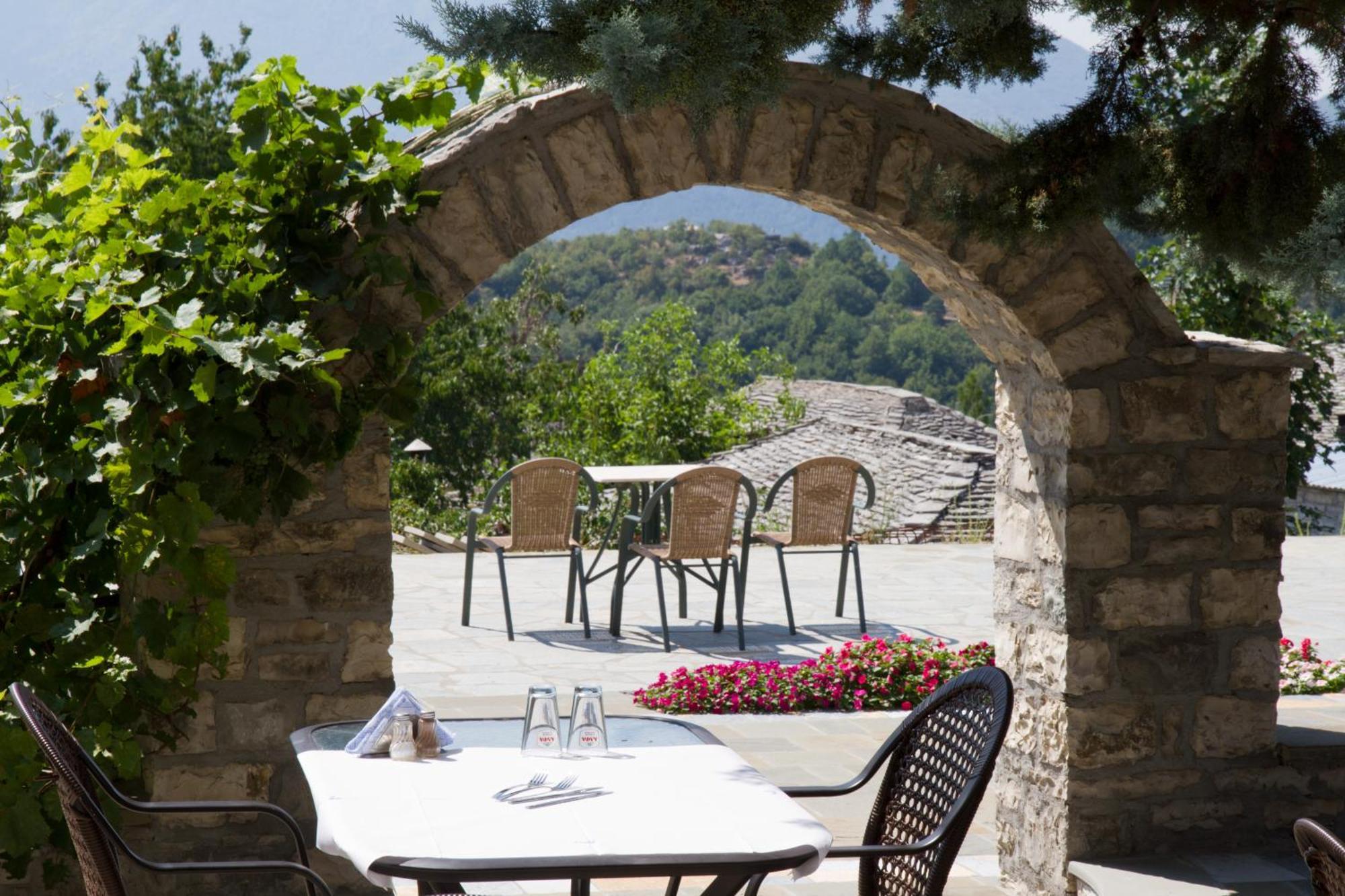 Hotel Monodendri Buitenkant foto
